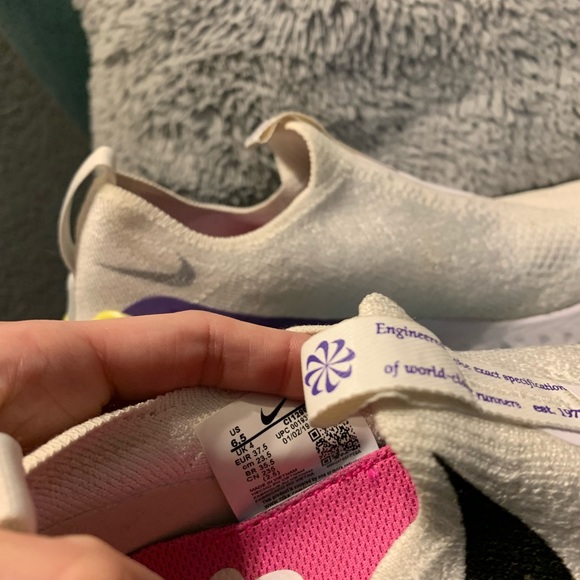 ✖️sold✖️Nike Epic Phantom React Flyknit Shoes - Picture 8 of 8